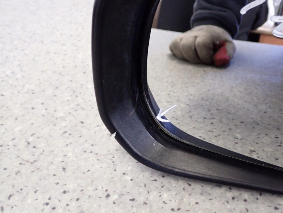 SUZUKI SPLASH 08-14 LUSTERKO LEWE 5PIN ZCE 3/9