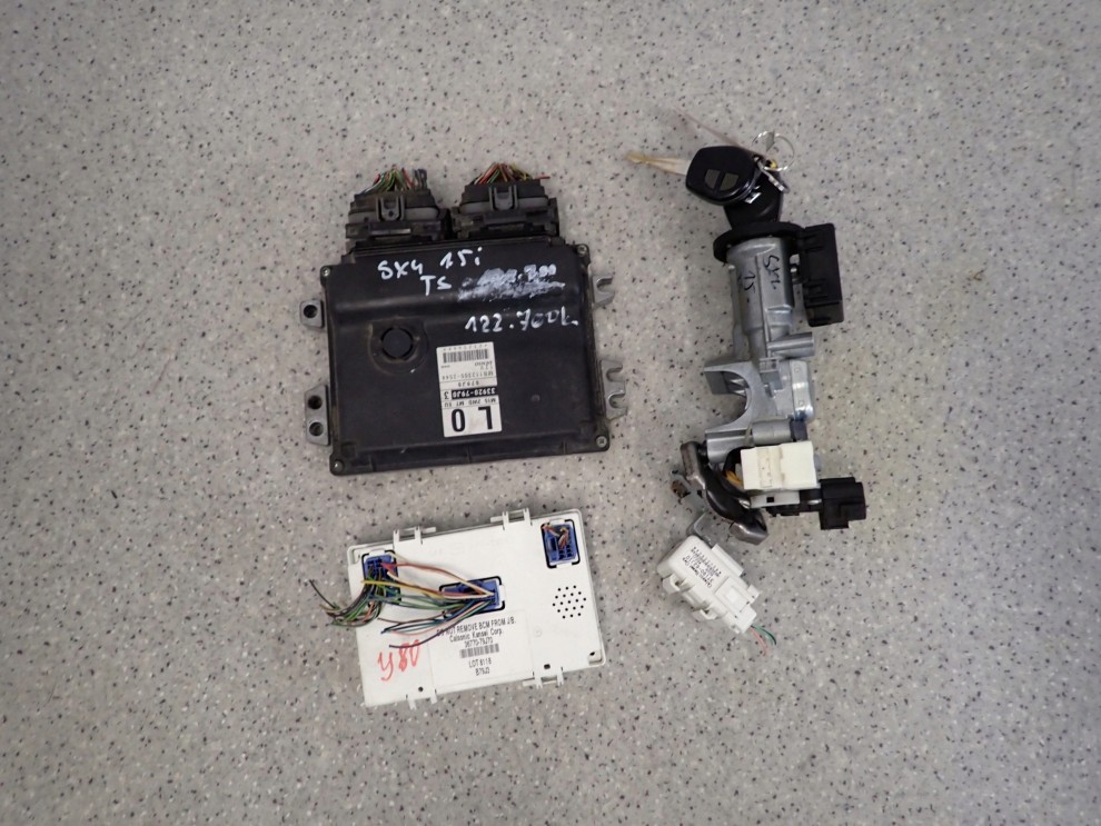 SUZUKI SX4 SEDICI 1.5i 06- ZESTAW STARTOWY 1/8