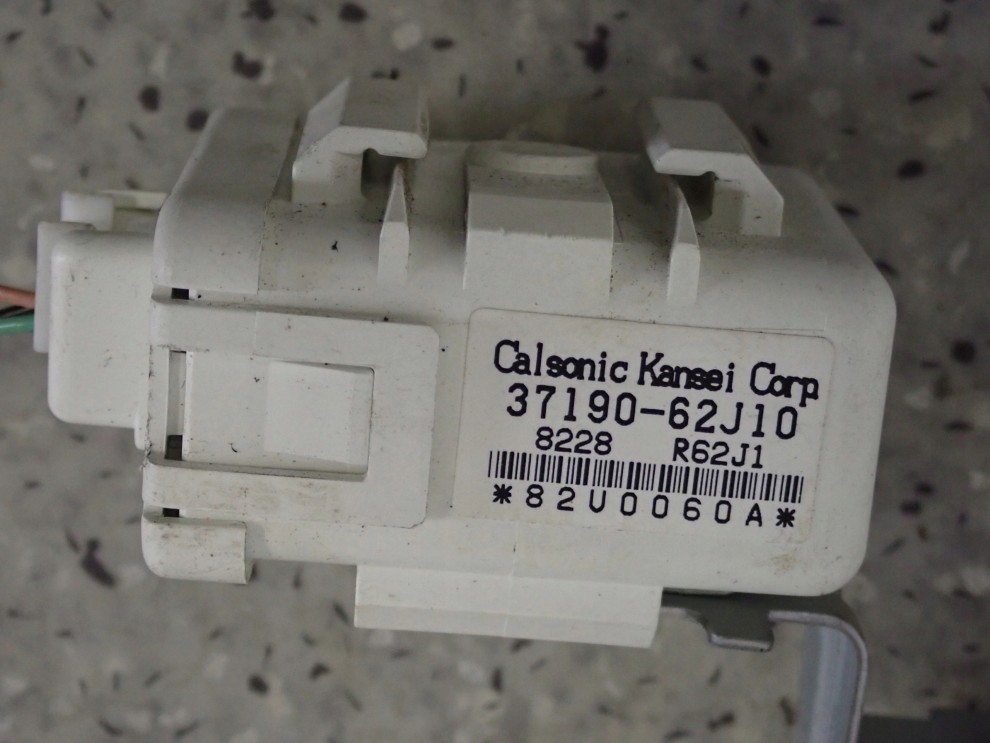 SUZUKI SX4 SEDICI 1.5i 06- ZESTAW STARTOWY 6/8