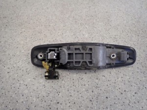 SUZUKI GRAND VITARA I 99-05 KLAMKA PRZEDNIA PRAWA 6/6 MINIATURA