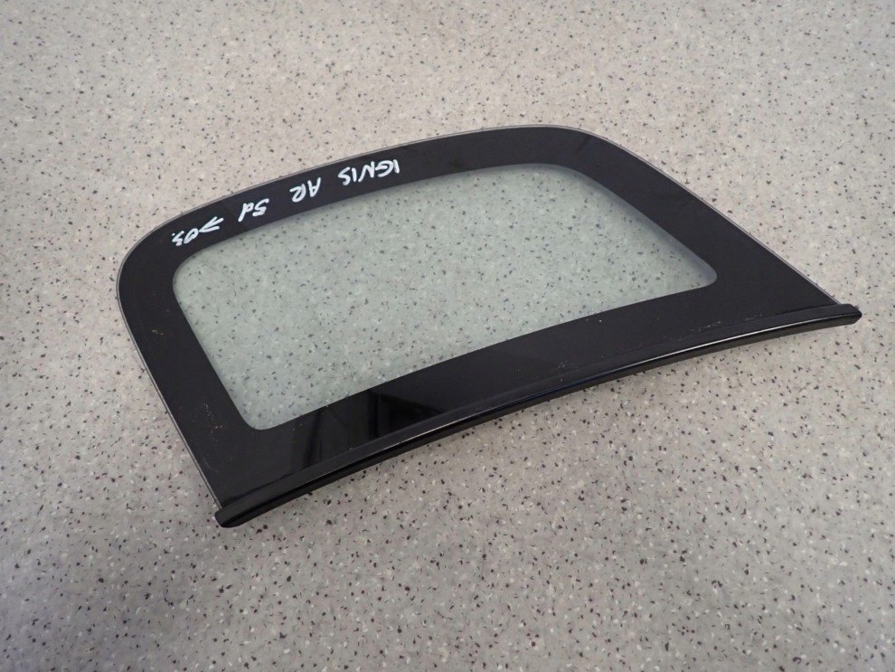 SUZUKI IGNIS 5d 00-03 SZYBA TYLNA PRAWA KAROSERYJNA 2/3