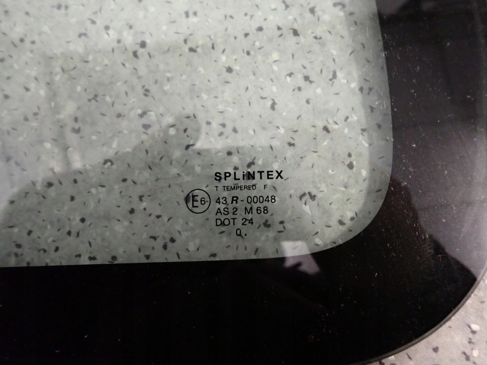 SUZUKI WAGON R+ 00- SZYBA TYLNA LEWA KAROSERYJNA 3/5