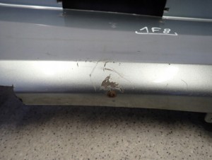 TOYOTA YARIS II 09-11 ZDERZAK TYLNY 1F8 7/14 MINIATURA