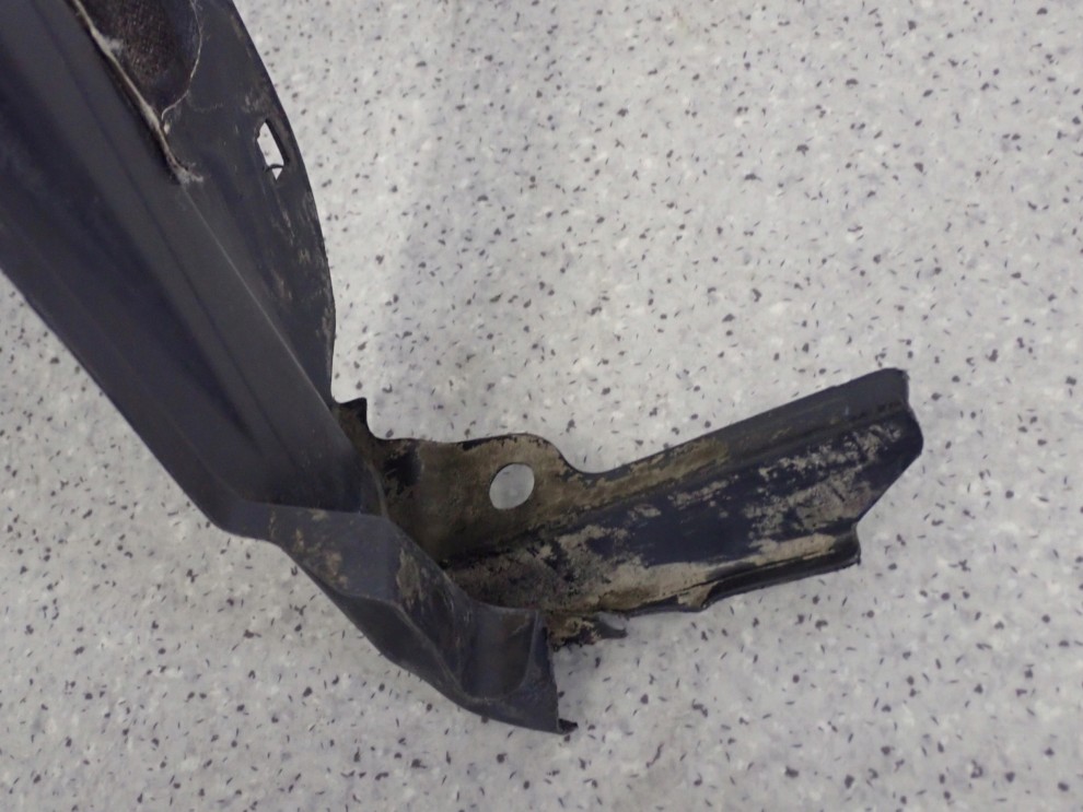 TOYOTA YARIS II 06- NADKOLE PRZEDNIE PRAWE 5/8