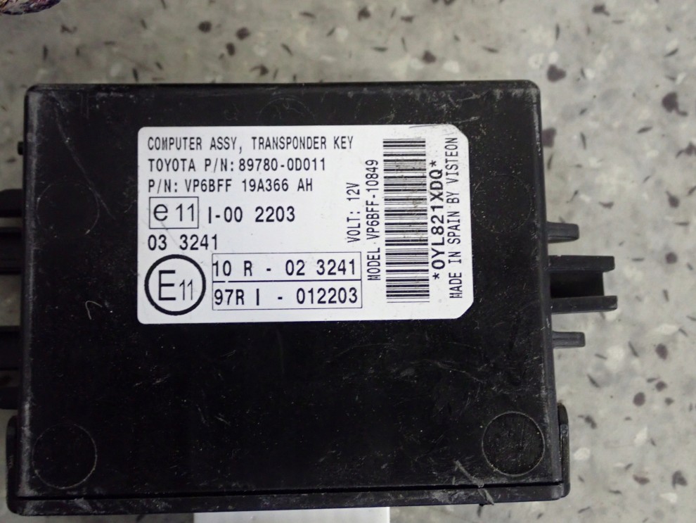 TOYOTA YARIS II 06-11 1.4 D4D ZESTAW STARTOWY KOMPUTER STACYJKA 6/10