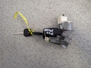 TOYOTA YARIS II 06-11 1.4 D4D ZESTAW STARTOWY KOMPUTER STACYJKA 9/10 MINIATURA