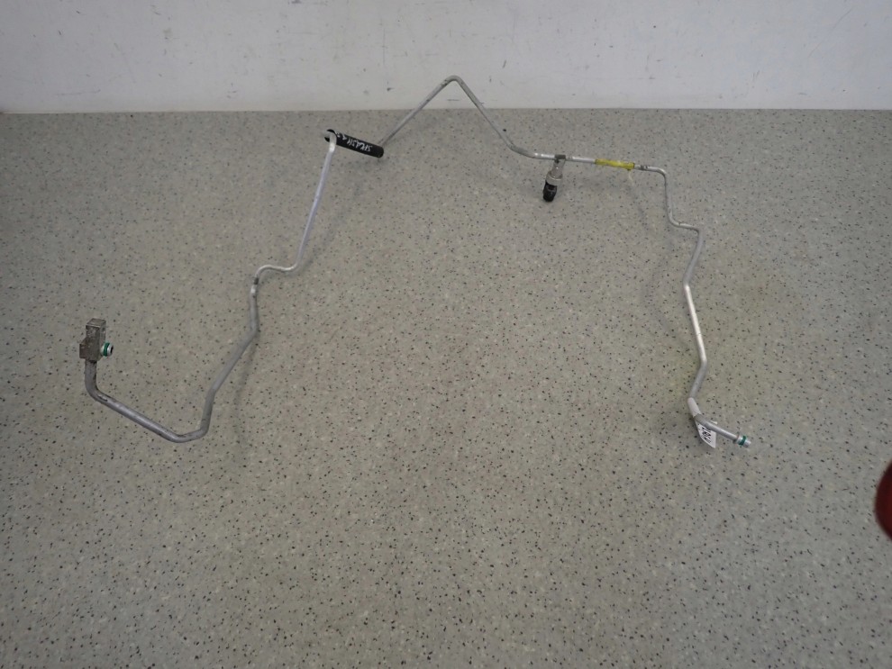 SUZUKI SPLASH 1.3 DIESEL 08-14 PRZEWÓD KLIMATYZACJI 3/4