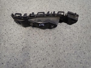 SUZUKI SPLASH 09-14 ŚLIZG ZDERZAKA PRZEDNI PRAWY 5/6 MINIATURA