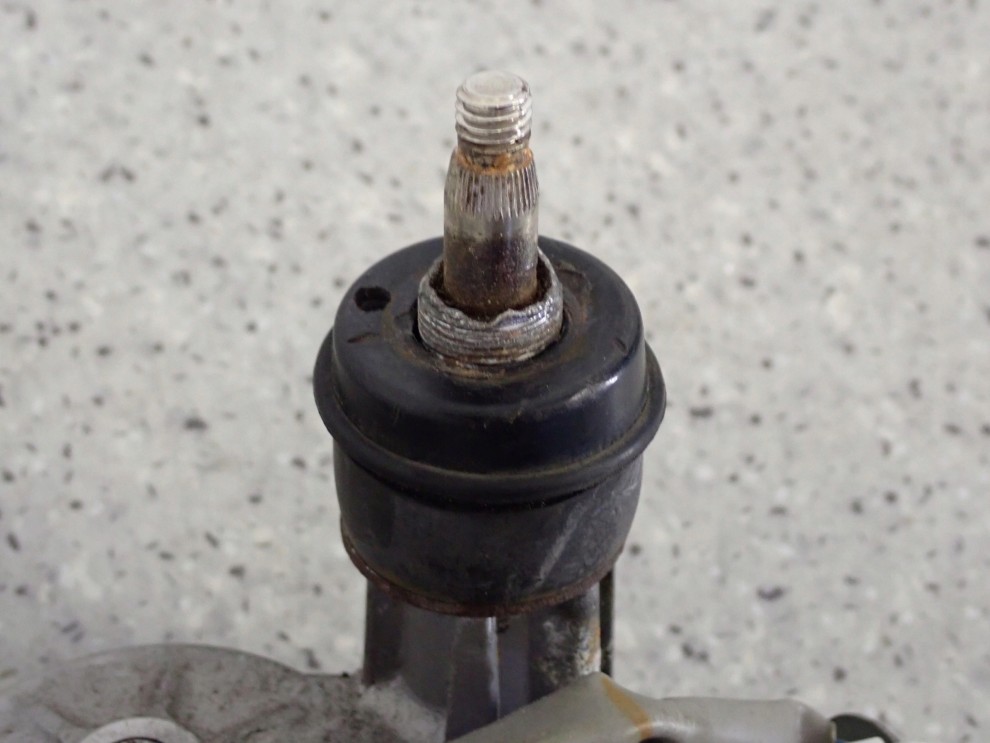 HYUNDAI GETZ SILNICZEK WYCIERACZEK SILNIK TYŁ 5/9