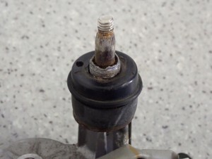 HYUNDAI GETZ SILNICZEK WYCIERACZEK SILNIK TYŁ 5/9 MINIATURA