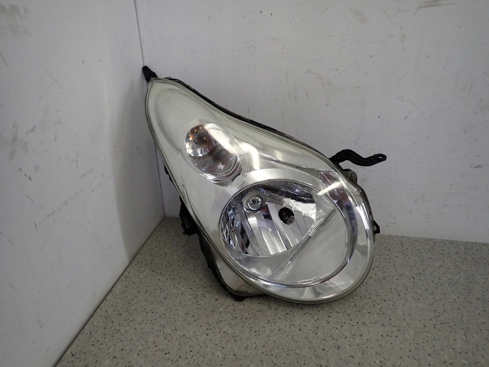 SUZUKI ALTO 09- LAMPA PRZEDNIA PRAWA REFLEKTOR PRAWY 1/11