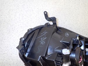 SUZUKI ALTO 09- LAMPA PRZEDNIA PRAWA REFLEKTOR PRAWY 9/11 MINIATURA