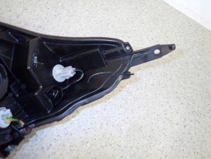 SUZUKI ALTO 09- LAMPA PRZEDNIA PRAWA REFLEKTOR PRAWY 10/11 MINIATURA