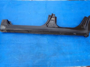 KIA CEED KOMBI 06-12 PRÓG LEWY 1K 1/11 MINIATURA