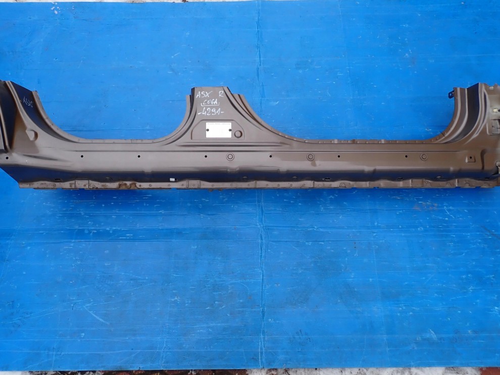 MITSUBISHI ASX 10-19 PRÓG PRAWY C06A 1/9