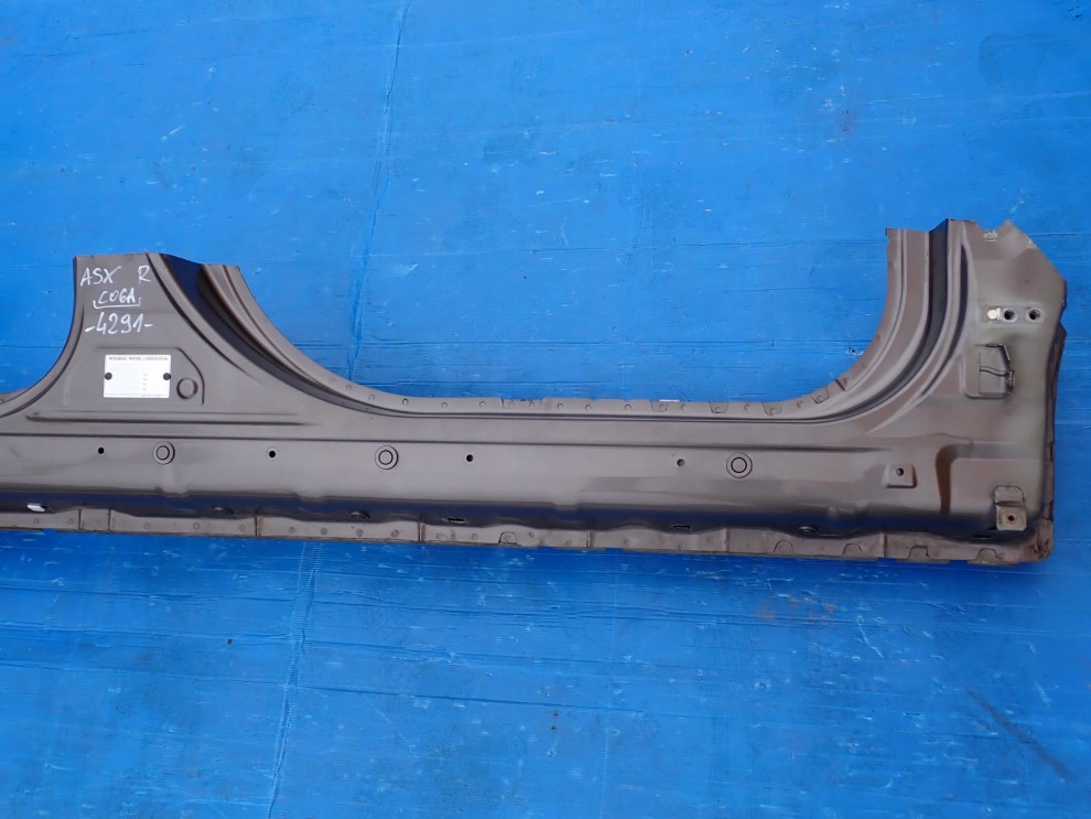 MITSUBISHI ASX 10-19 PRÓG PRAWY C06A 3/9