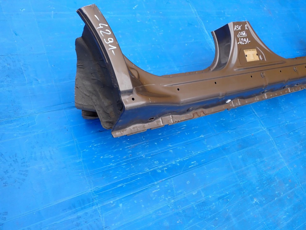 MITSUBISHI ASX 10-19 PRÓG PRAWY C06A 5/9