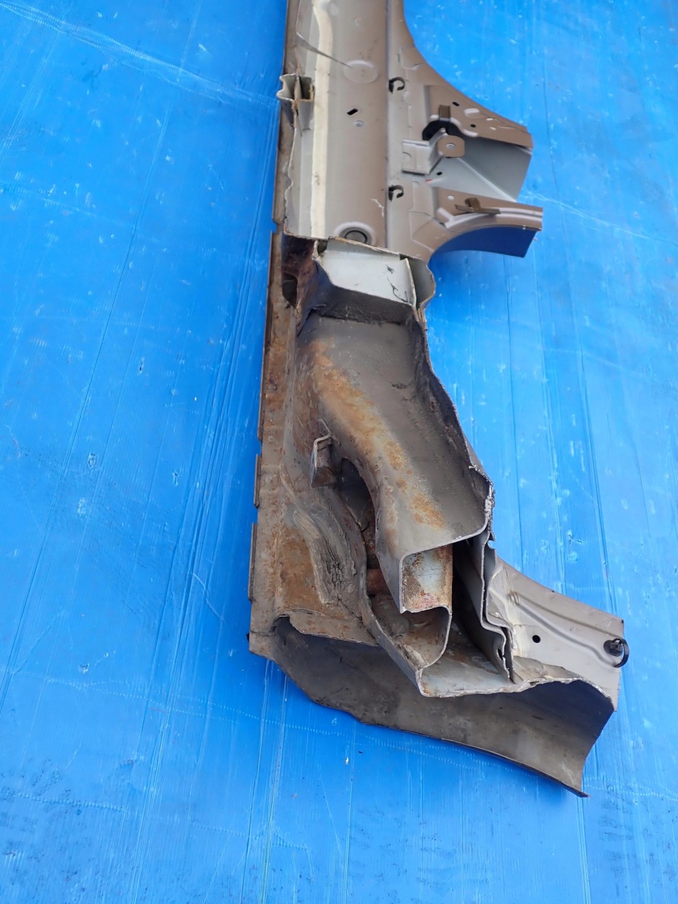 MITSUBISHI ASX 10-19 PRÓG PRAWY C06A 8/9