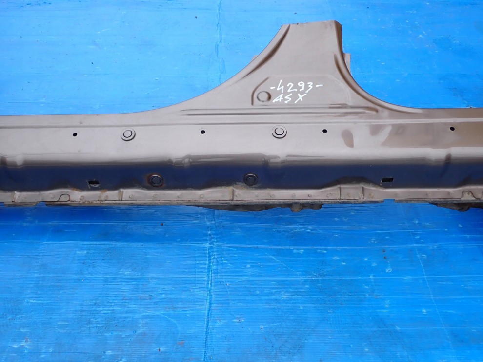 MITSUBISHI ASX 10-19 PRÓG LEWY C06A 6/13