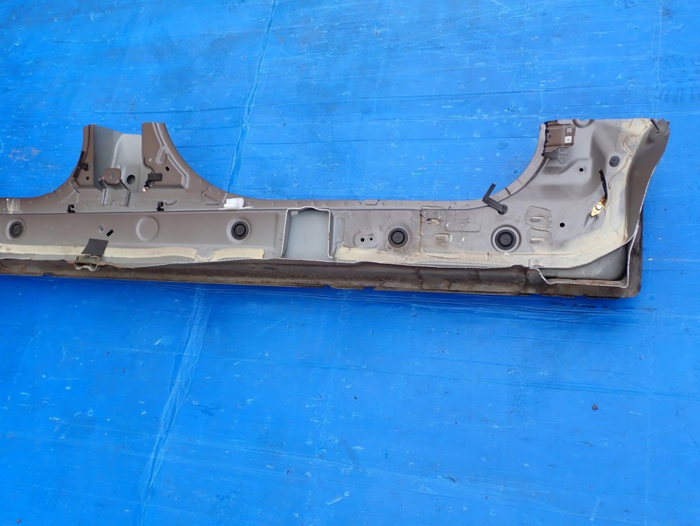 MITSUBISHI ASX 10-19 PRÓG LEWY C06A 11/13