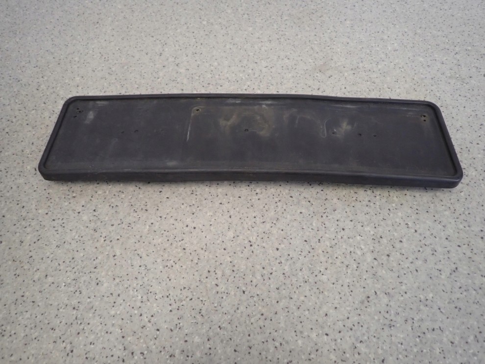 MAZDA 6 MAZDA6 GG GY 05-07 PLASTIK ZDERZAKA PODKŁADKA TABLICY PRZÓD 2/6