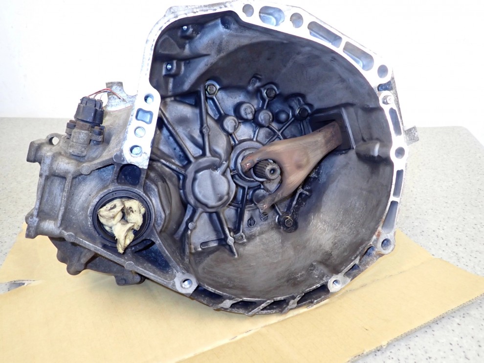 TOYOTA YARIS 1.0 BENZYNA 99- SKRZYNIA BIEGÓW MANUALNA 1/9