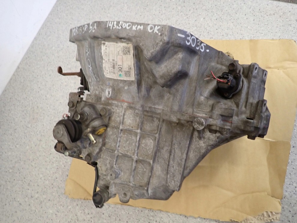 TOYOTA YARIS 1.0 BENZYNA 99- SKRZYNIA BIEGÓW MANUALNA 5/9