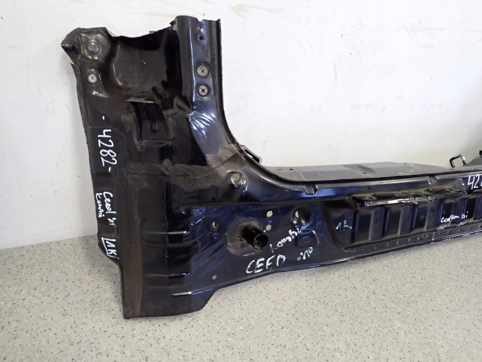 KIA CEED I KOMBI 07-12 PAS TYLNY K1 3/9