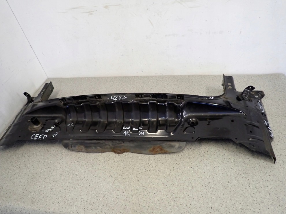 KIA CEED I KOMBI 07-12 PAS TYLNY K1 6/9