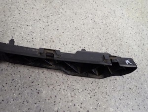 KIA CARENS III 06- ŚLIZG ZDERZAKA PRZEDNI LEWY 6/7 MINIATURA