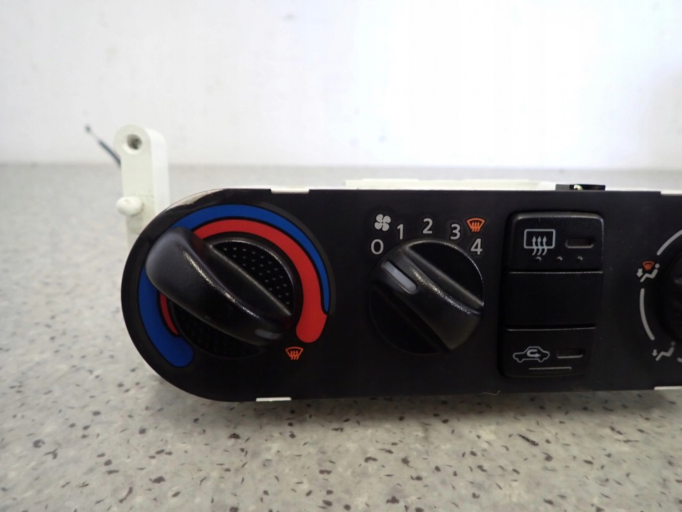 NISSAN ALMERA N16 00-06 PANEL STEROWANIA NAWIEWEM 2/7