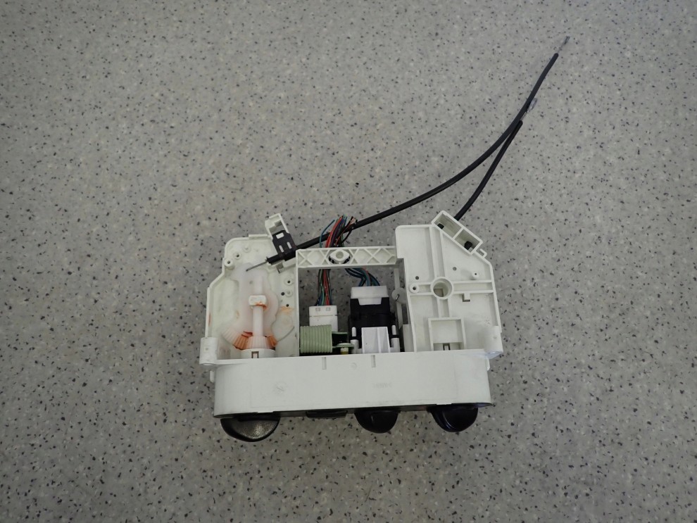 NISSAN ALMERA N16 00-06 PANEL STEROWANIA NAWIEWEM 4/7