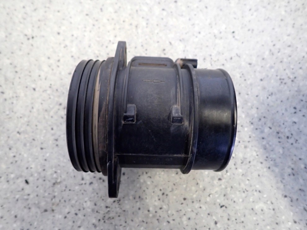 SUZUKI GRAND VITARA II 1.9d 05- PRZEPŁYWOMIERZ POWIETRZA 4/5