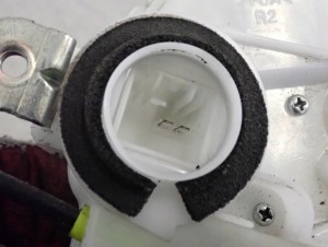 HONDA CIVIC VIII 06- UFO ZAMEK DRZWI TYLNY PRAWY 8/8 MINIATURA