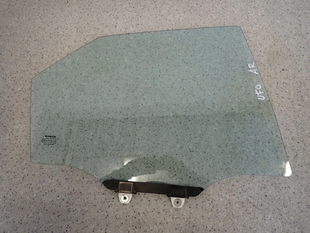 HONDA CIVIC UFO 06-11 SZYBA TYLNA PRAWA 1/3