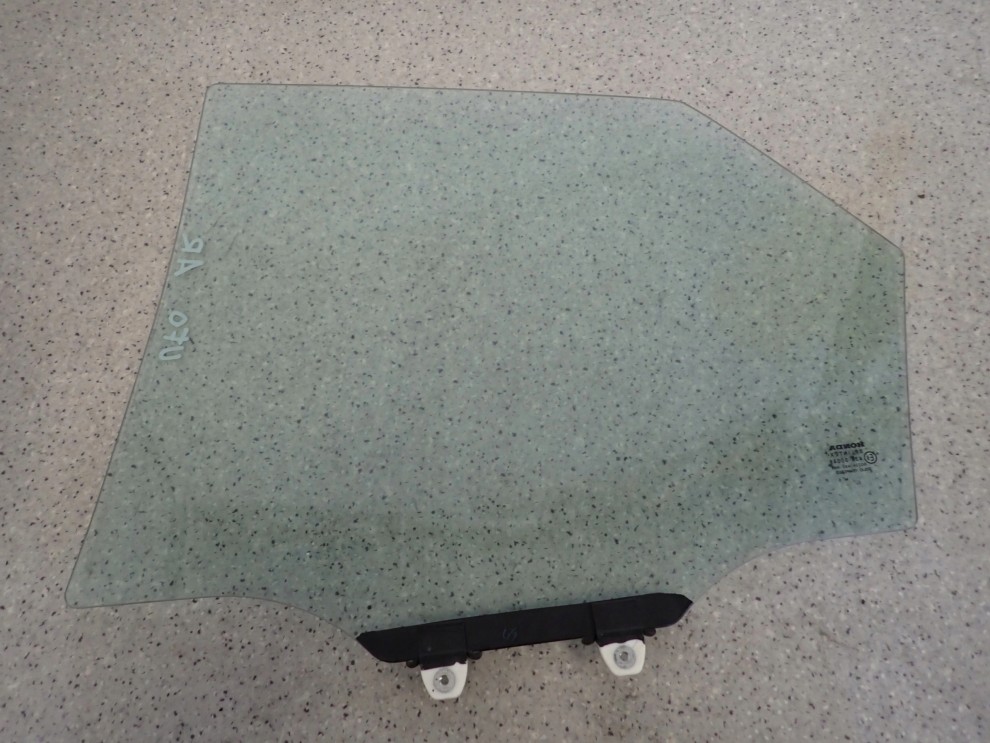 HONDA CIVIC UFO 06-11 SZYBA TYLNA PRAWA 2/3