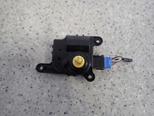 KIA CEED 06-12 SILNICZEK NAGRZEWNICY 2/3 MINIATURA