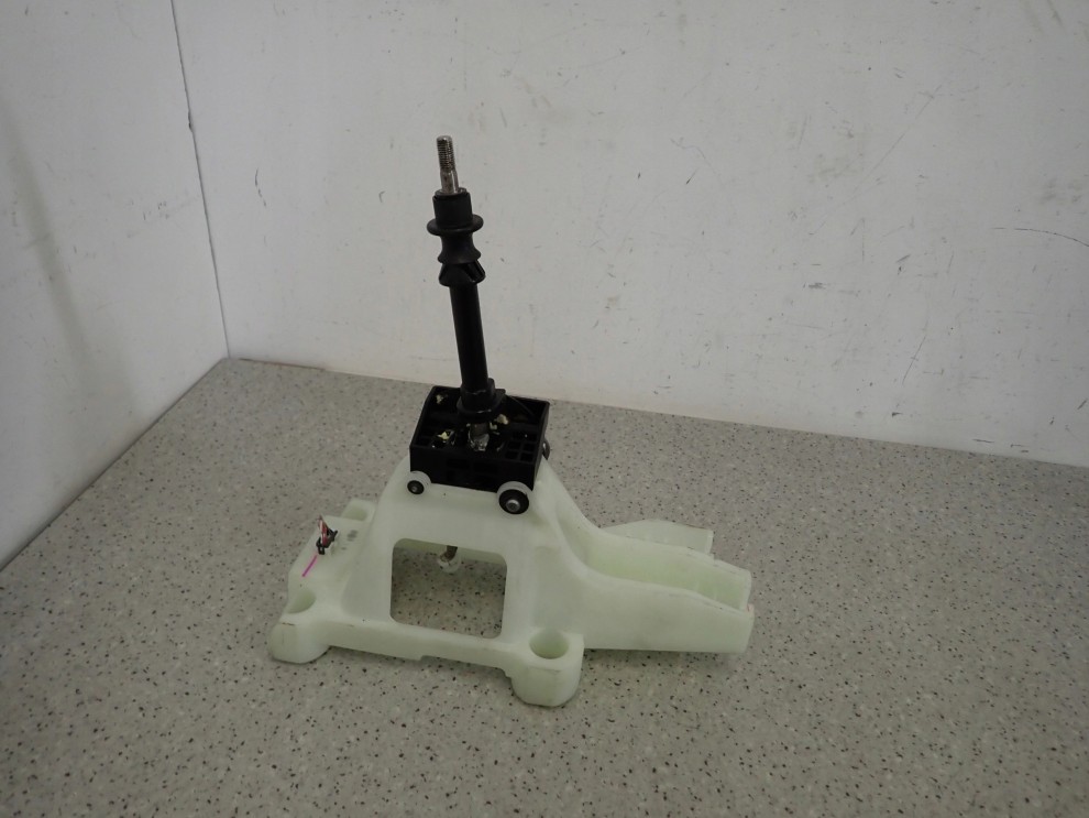 MITSUBISHI ASX 1.8 DID 10-16 LEWAREK ZMIANY BIEGÓW 3/7