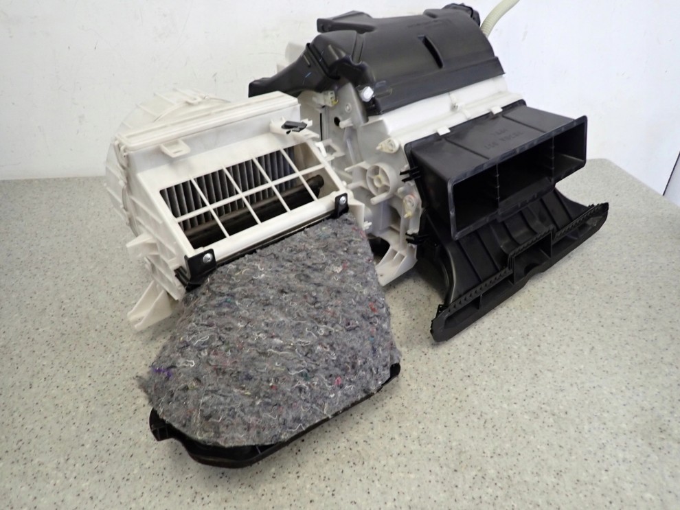 MITSUBISHI ASX 1.8 DID 10-16 OBUDOWA NAGRZEWNICY PAROWNIK KLIMATYZACJI 3/8