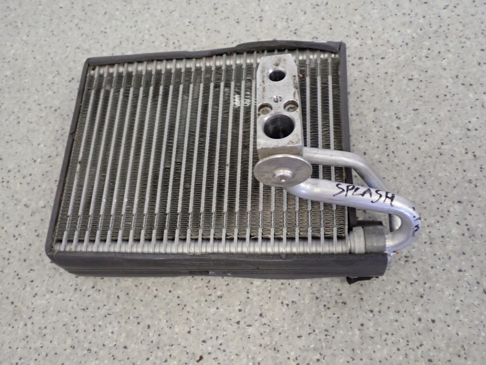 SUZUKI SPLASH 08-14 PAROWNIK KLIMATYZACJI 3/7