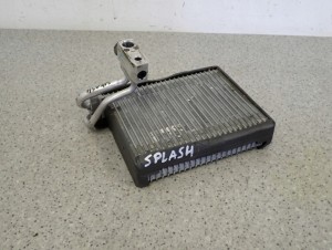 SUZUKI SPLASH 08-14 PAROWNIK KLIMATYZACJI 1/7 MINIATURA