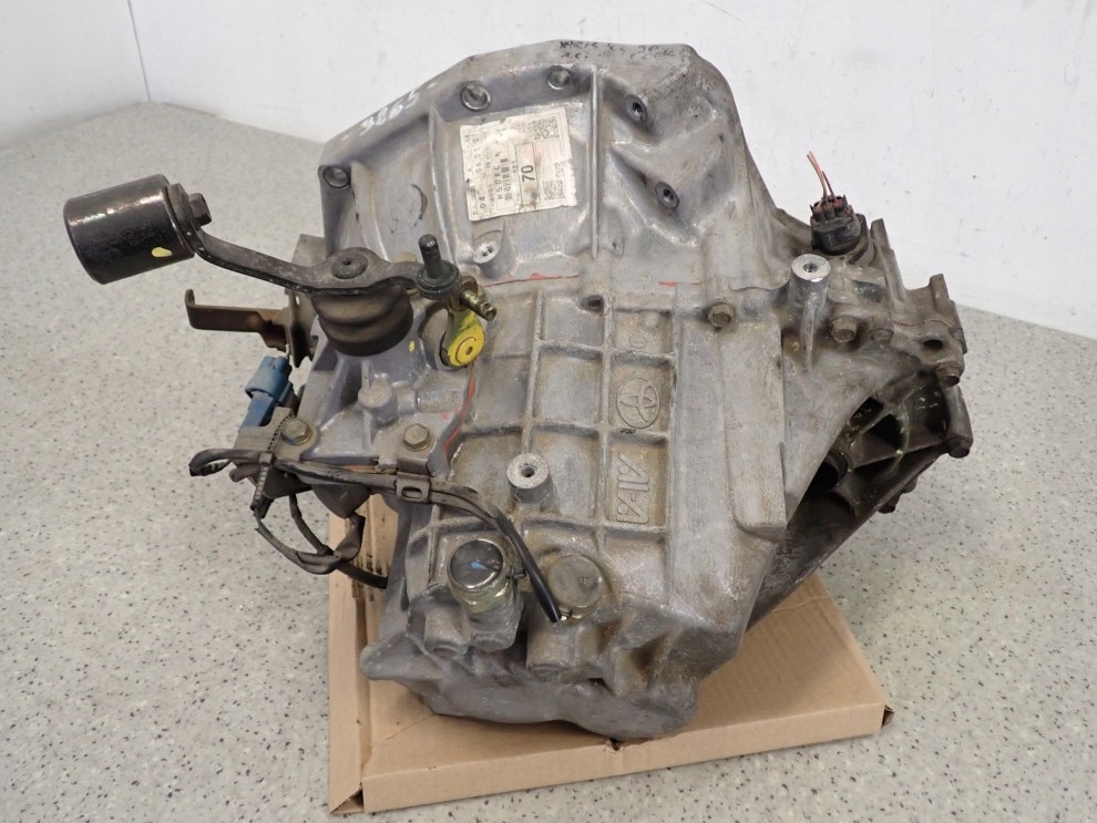 TOYOTA YARIS 1.0 BENZYNA 99- SKRZYNIA BIEGÓW MANUALNA 3/9