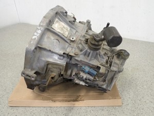 TOYOTA YARIS 1.0 BENZYNA 99- SKRZYNIA BIEGÓW MANUALNA 4/9 MINIATURA