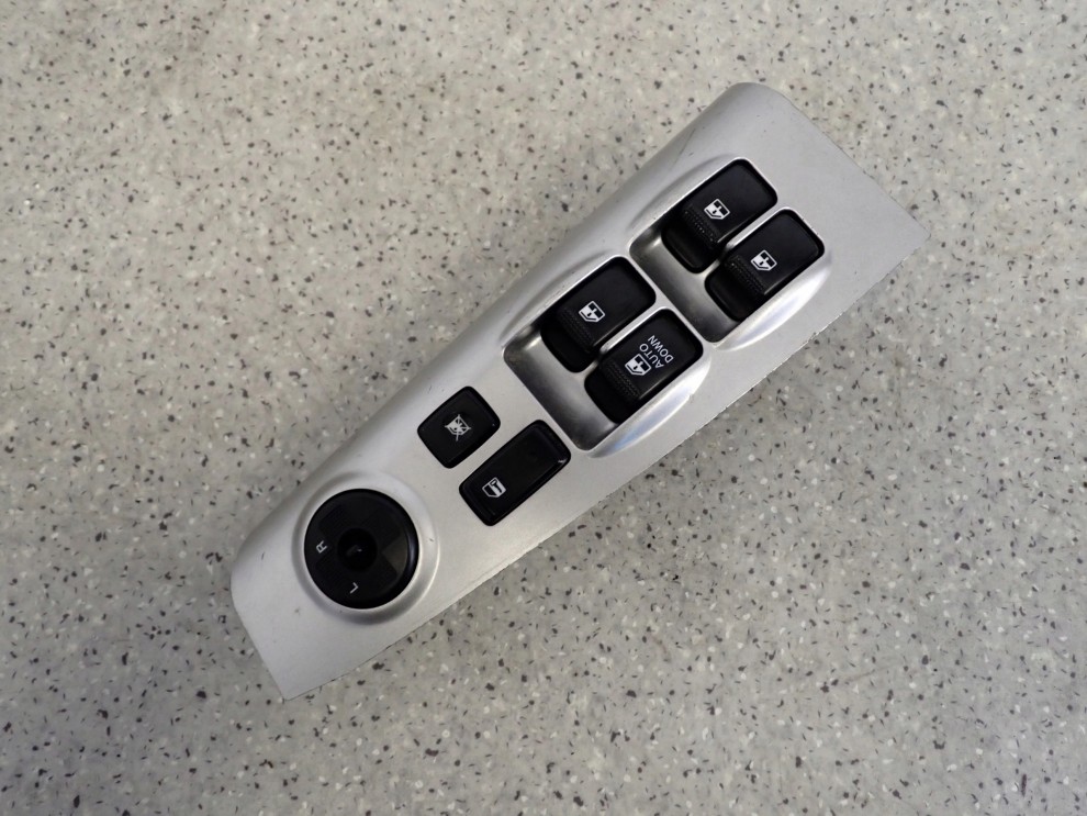 KIA SPORTAGE II 04-08 PANEL STEROWANIA SZYB PRZEDNI LEWY 2/5