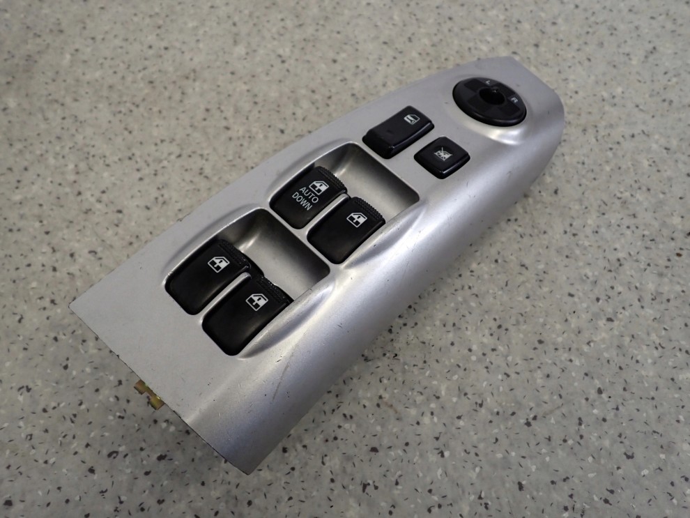 KIA SPORTAGE II 04-08 PANEL STEROWANIA SZYB PRZEDNI LEWY 4/5