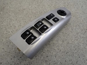 KIA SPORTAGE II 04-08 PANEL STEROWANIA SZYB PRZEDNI LEWY 4/5 MINIATURA