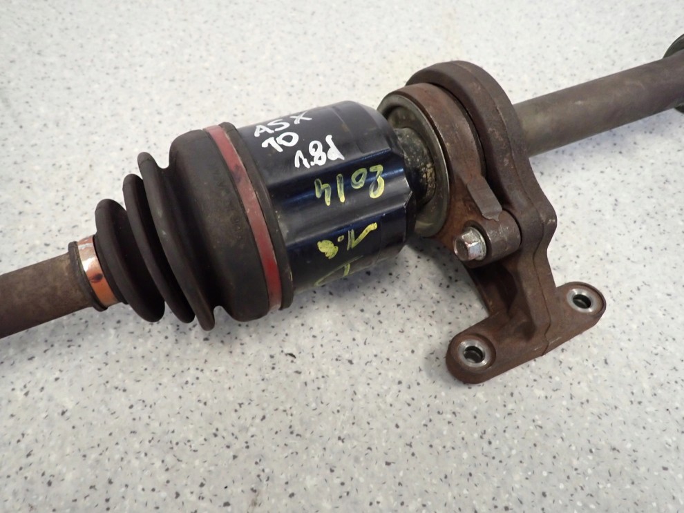 MITSUBISHI ASX 2WD 1.8 DID 10- PÓŁOŚ PRAWA 3/4