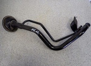 NISSAN ALMERA N16 00-06 BENZYNA RURA WLEWU PALIWA 1/7 MINIATURA