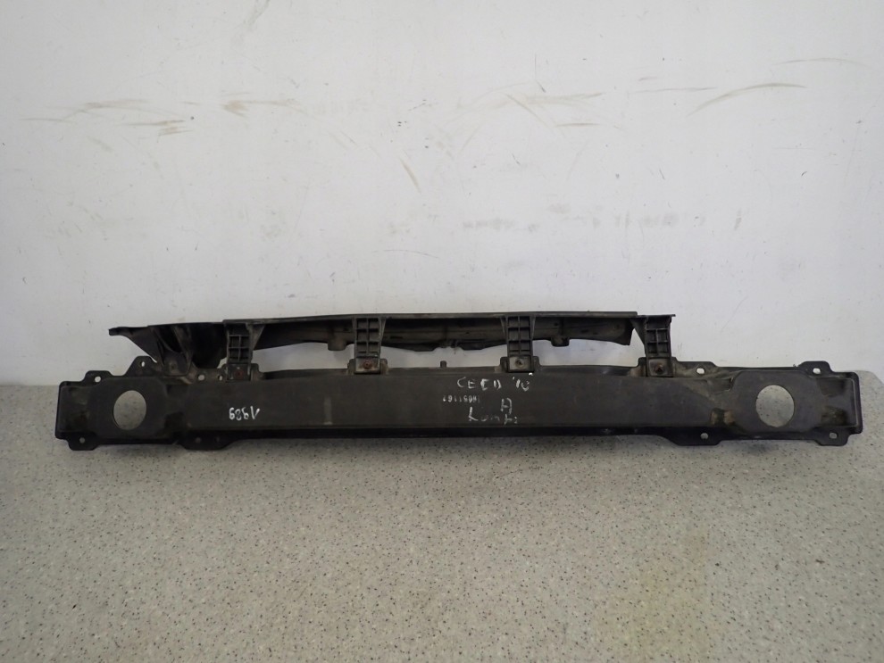 KIA CEED KOMBI 06-12 BELKA ZDERZAKA TYLNEGO 1/7