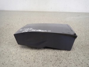 GRAND VITARA II 06- LISTWA BŁOTNIKA PRZEDNIA LEWA 6/7 MINIATURA